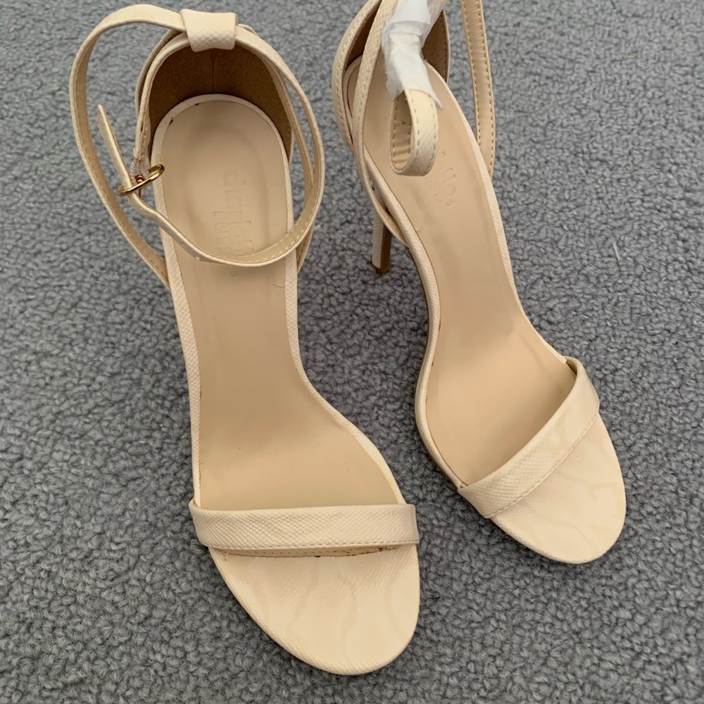 charlotte russe cream colored high heels